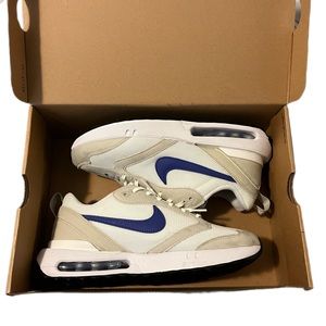 🚫 SOLD 🚫 Nike Air Max Dawn Women's Shoes Sneakers Size 9